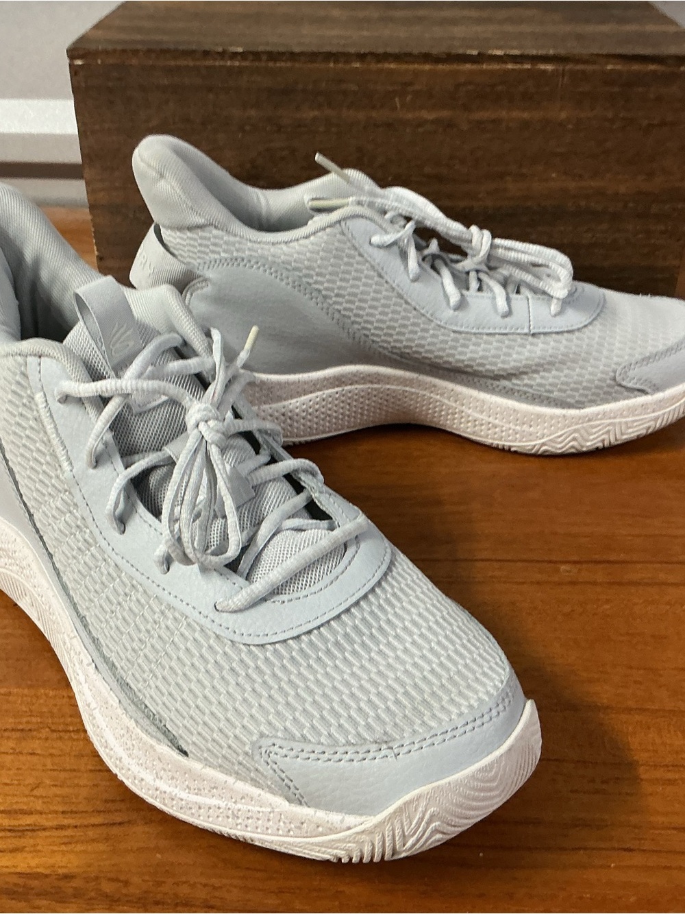 Under Armour Men Curry 3Z7 Halo Gray Basketball Shoe 3026622-102 Size 11.5